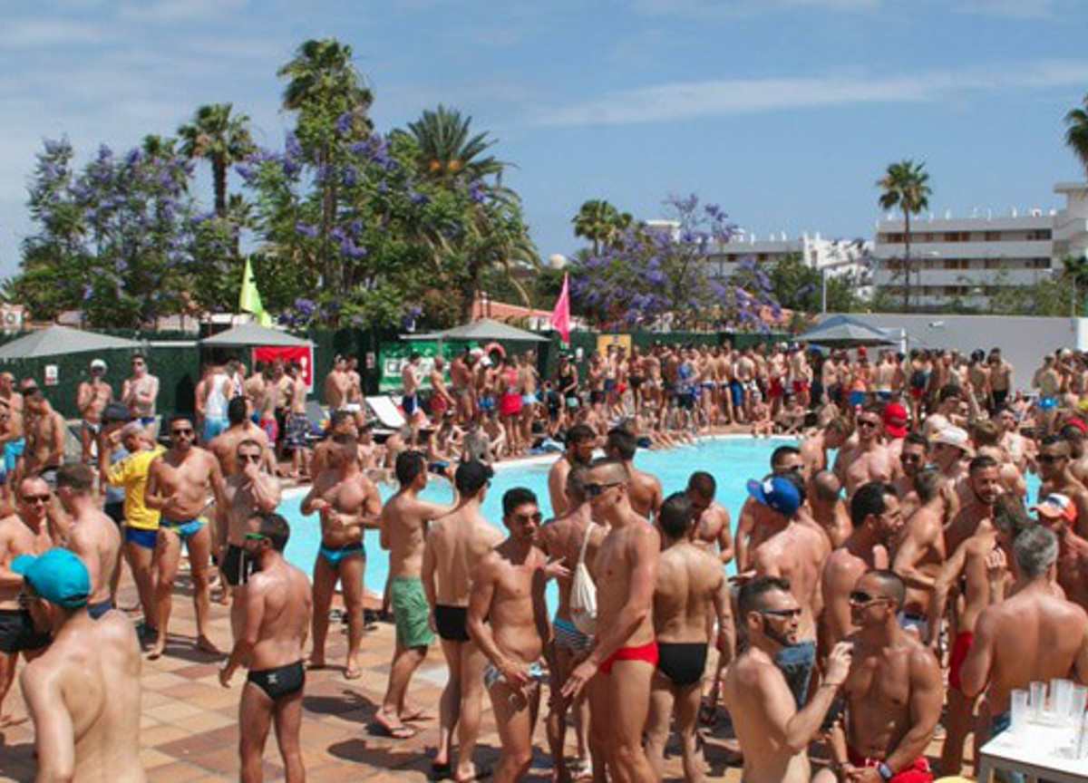 maspalomas, gay pride, vaiolo scimmie. Foto gaytravel4u