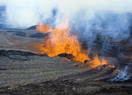 Mauna Loa, erutta il più grande vulcano al mondo dopo 38 anni. VIDEO
