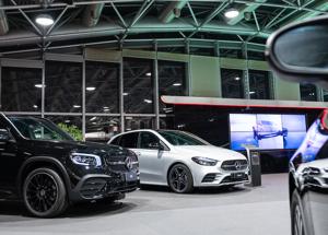 Mercedes, gli show room si trasformano in point of Experience