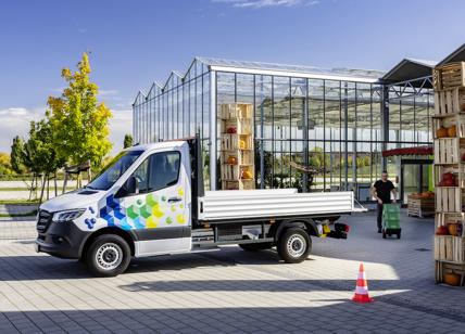 Mercedes-Benz presenta il nuovo eSprinter in allestimento eVan