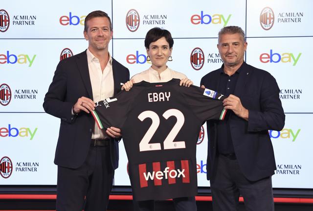 Maikel Oettle (Sponsorship Sales Director of ACM), Alice Acciarri, GM of eBay Italy and Daniele Massaro, ACM Ambassador