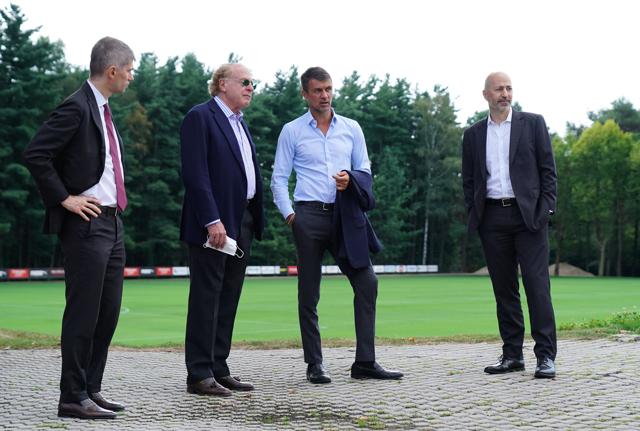 Ricky Massara, Paolo Maldini, Paolo Scaroni e Ivan Gazids (foto Lapresse) Ricky Massara, Paolo Maldini, Paolo Scaroni e Ivan Gazids (foto Lapresse)