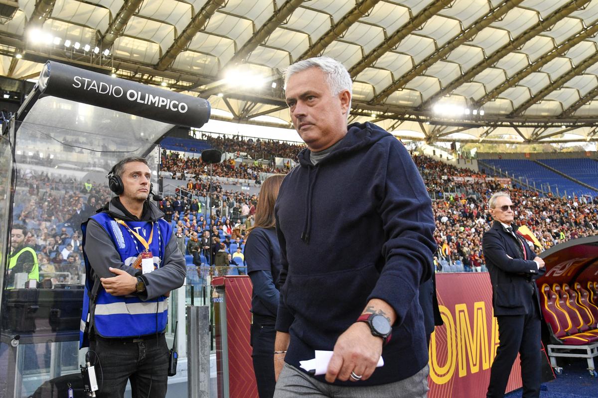 Josè Mourinho (Lapresse) Josè Mourinho (Lapresse)