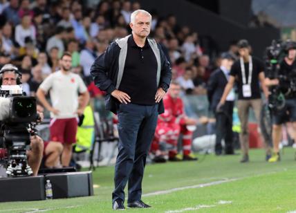 Roma, naufragio a Udine. Mourinho, cita Boskov e frecciata all'arbitro Maresca