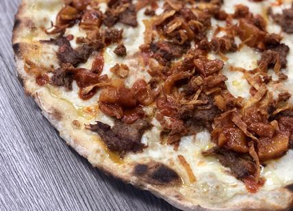 La pizza al patanegra di Briatore? Gli offriamo la nostra "maiale e ananas"!