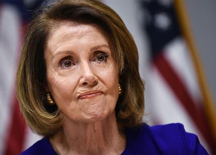 Usa, aggredito il marito di Nancy Pelosi: ferito alla testa con un martello