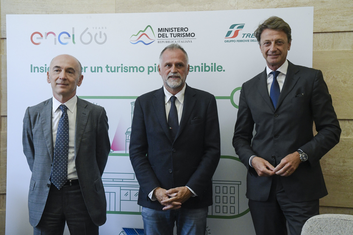 NICOLA LANZETTA DIRETTORE ENEL ITALIA MASSIMO GARAVAGLIA MINISTRO DEL TURISMO LUIGI CORRADI AD E DG NICOLA LANZETTA DIRETTORE ENEL ITALIA MASSIMO GARAVAGLIA MINISTRO DEL TURISMO LUIGI CORRADI AD E DG