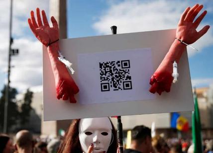 Protesta no vax, i manifestanti litigano su Telegram: "Dove siete sul divano?"