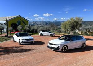 La storica sportività Opel GSe è ora ibrida plug-in