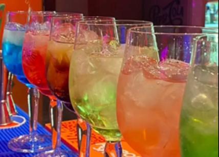 E' arrivata la "spritzeria": 16 varianti di drink con gusti e colori diversi
