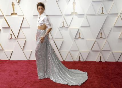 Oscar 2022: Gucci, Prada, Versace... le star vestono italiano