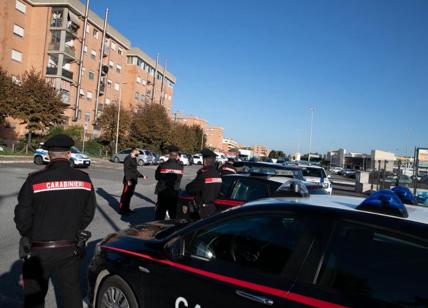 Ostia, case popolari sotto assedio dei Carabinieri: perquisizioni e arresti