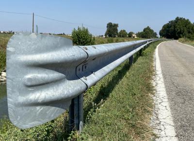 Parte terminale del guardrail non protetta