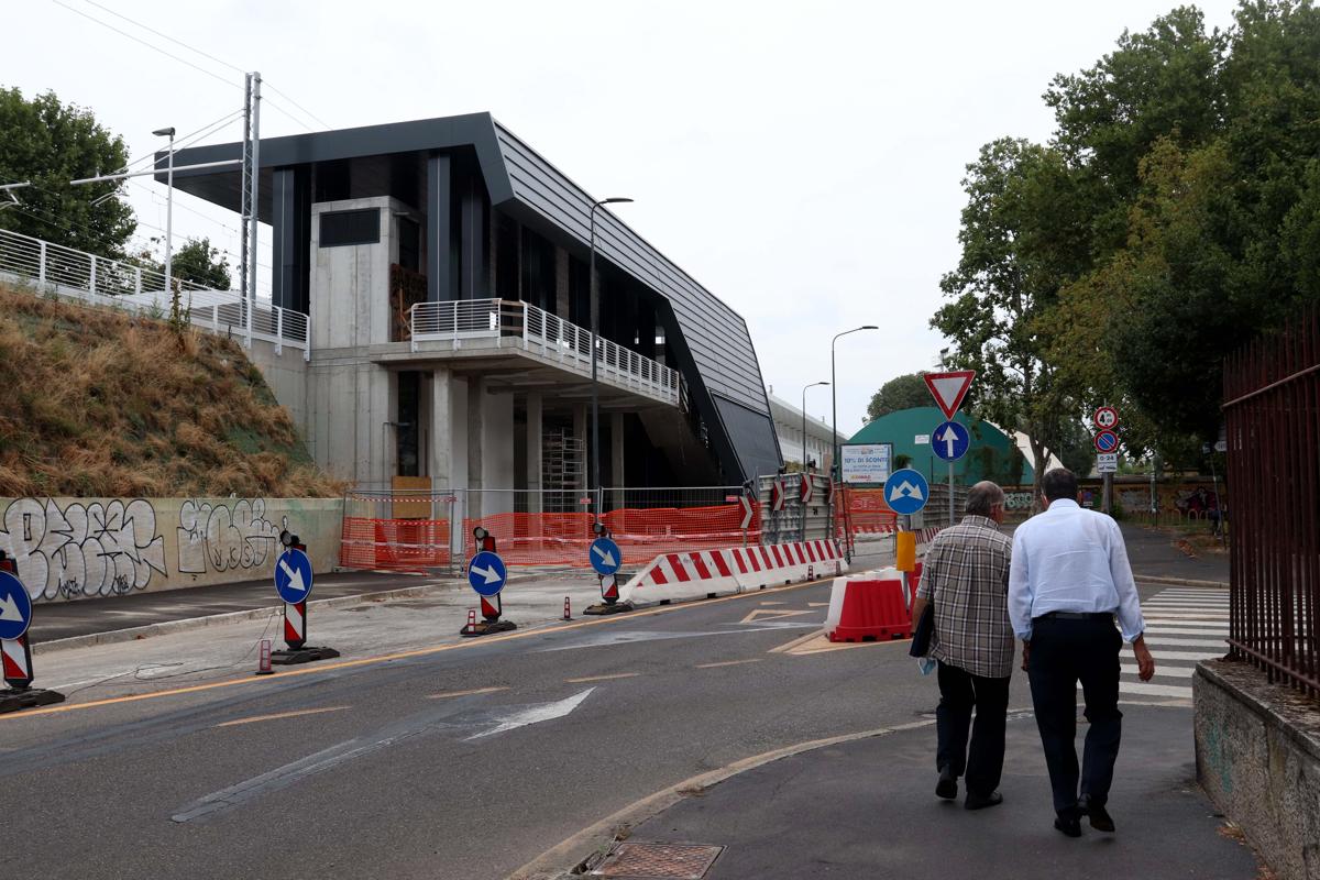QUASI ULTIMATA NUOVA FERMATA STAZIONE TIBALDI QUASI ULTIMATA NUOVA FERMATA STAZIONE TIBALDI