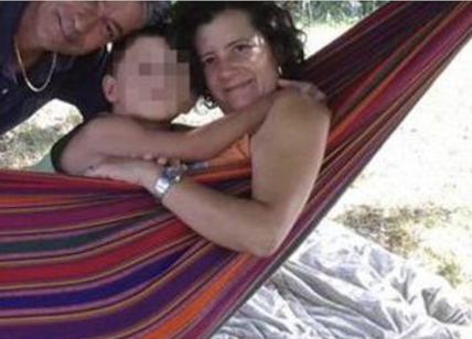 Brescia, donna uccide il marito a coltellate davanti al figlio 15enne