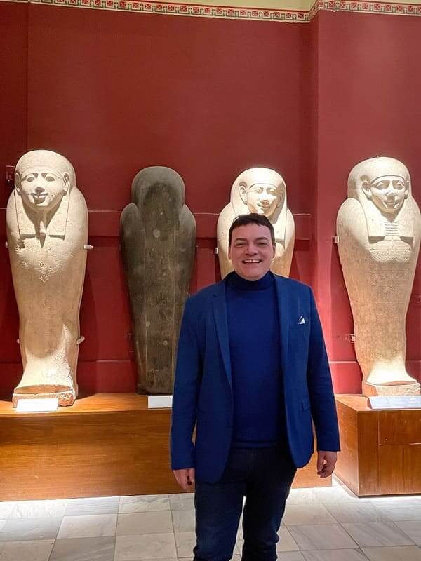 Nel museo egizio de Il Cairo è imperdibile la sala del faraone Tutankhamon con il magnifico tesoro ritrovato nella sua tomba..jpg Nel museo egizio de Il Cairo è imperdibile la sala del faraone Tutankhamon con il magnifico tesoro ritrovato nella sua tomba..jpg