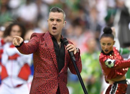 Robbie Williams (s)vende casa: infestata dai fantasmi