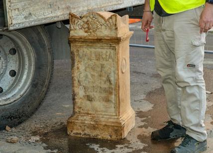 Trovata antica tomba all'Appio Latino. La Scoperta durante lavori di bonifica