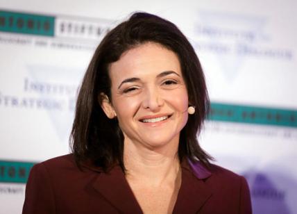 Facebook, si dimette la numero due di Meta Sheryl Sandberg. Titolo ko a WS