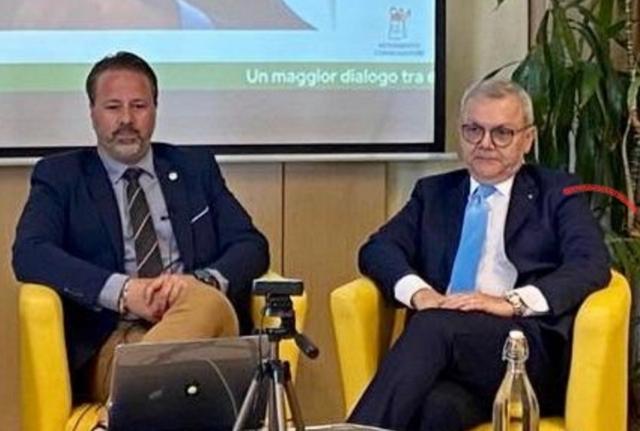 da sx: Dott. A. Sorrento e Dott. M. Guadalupi da sx: Dott. A. Sorrento e Dott. M. Guadalupi