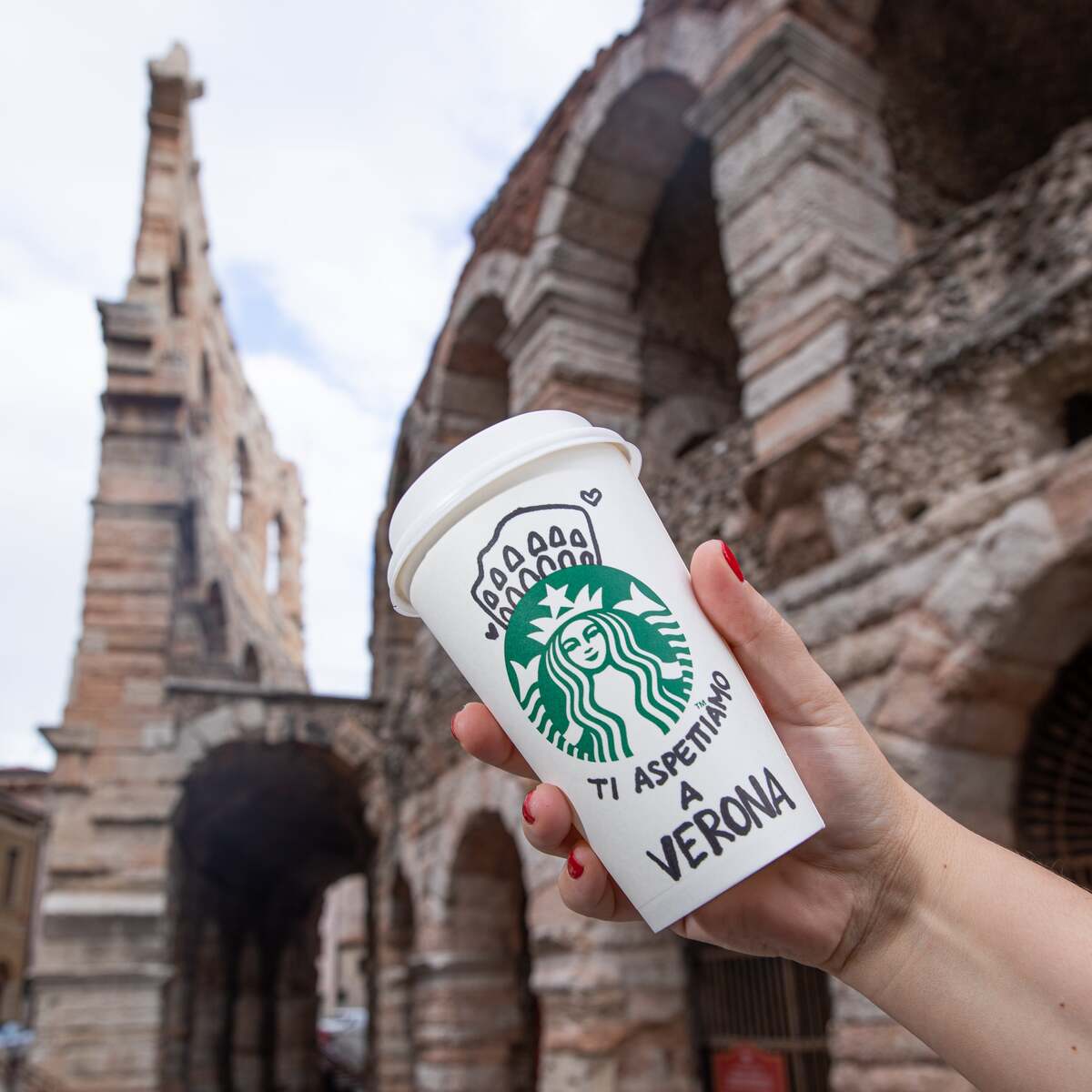 Starbucks, con Percassi aperto il primo store a Verona Starbucks, con Percassi aperto il primo store a Verona
