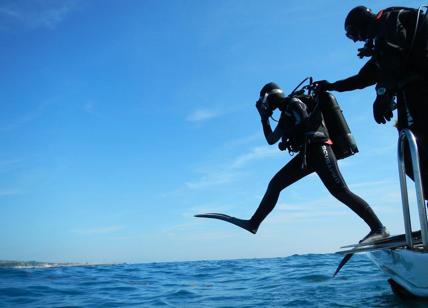 Pescano in un'area protetta della Sardegna e lo postano su TikTok: beccati!