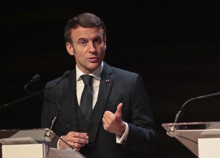 Macron, più poteri alla polizia e su l'età pensionabile: francesi in rivolta