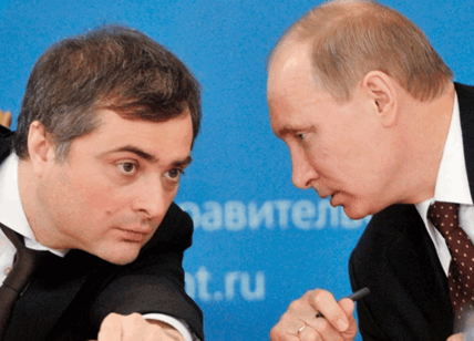 Russia, arrestato l'ideologo di Putin. Voci di golpe militare. Caos a Mosca