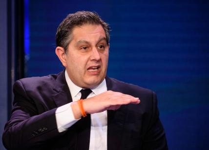 Toti: "Quando mi inviti in barca? Serve una mano, ci sono le elezioni..."