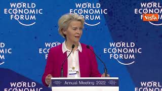 Von der Leyen a Davos: "Dobbiamo abbandonare combustibili fossili"