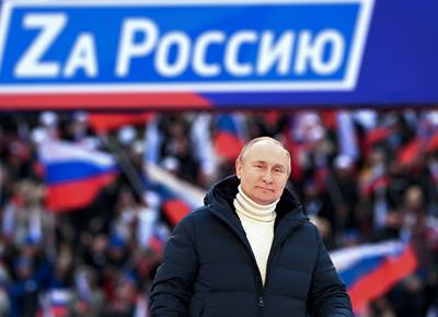 Vladimir Putin celebrazione annessione Crimea