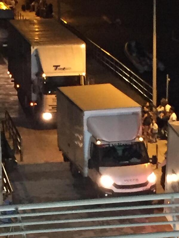 Camion abbandonano set Rai Camion abbandonano set Rai