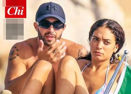 Elodie e Andrea Iannone, la coppia di fine estate paparazzata in barca -FOTO