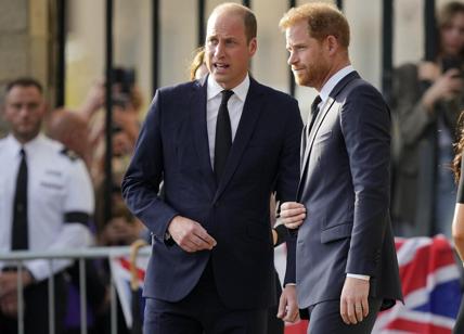 William e Harry, ecco perché i fratelli non si parlano più