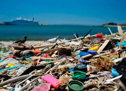 Presa diretta, anticipazioni: il dramma della gestione della plastica