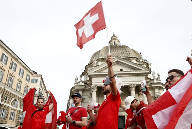 Tifosi di calcio della nazionale svizzera Tifosi di calcio della nazionale svizzera