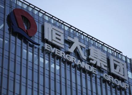 Scandalo Evergrande, la big cinese ha gonfiato gli utili per 78 mld di dollari