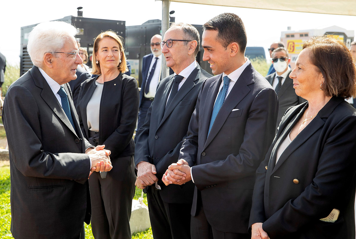 Mattarella a Palermo ricorda Falcone e la strage di Capaci Mattarella a Palermo ricorda Falcone e la strage di Capaci