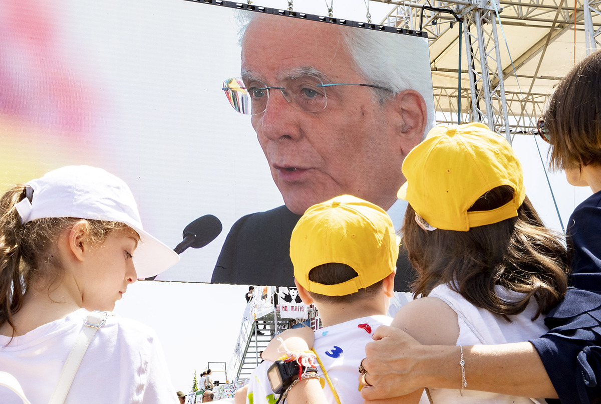Mattarella a Palermo ricorda Falcone e la strage di Capaci Mattarella a Palermo ricorda Falcone e la strage di Capaci