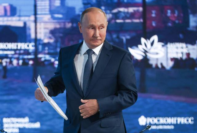 Russia, il Presidente Vladimir Putin al Forum economico orientale a Vladivostok Russia, il Presidente Vladimir Putin al Forum economico orientale a Vladivostok