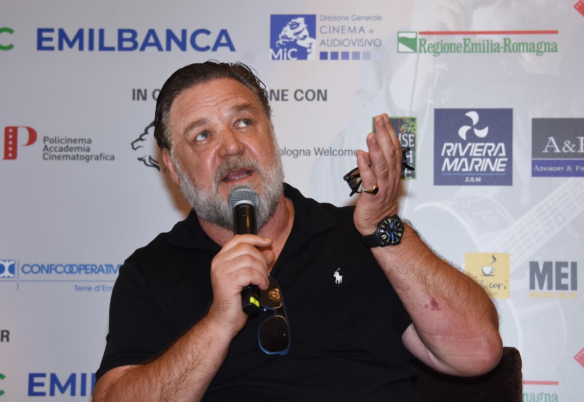 Russell Crowe premio Oscar anche nella solidarietà a Bologna. 2023 Credit photo Nick Zonna Russell Crowe premio Oscar anche nella solidarietà a Bologna. 2023 Credit photo Nick Zonna