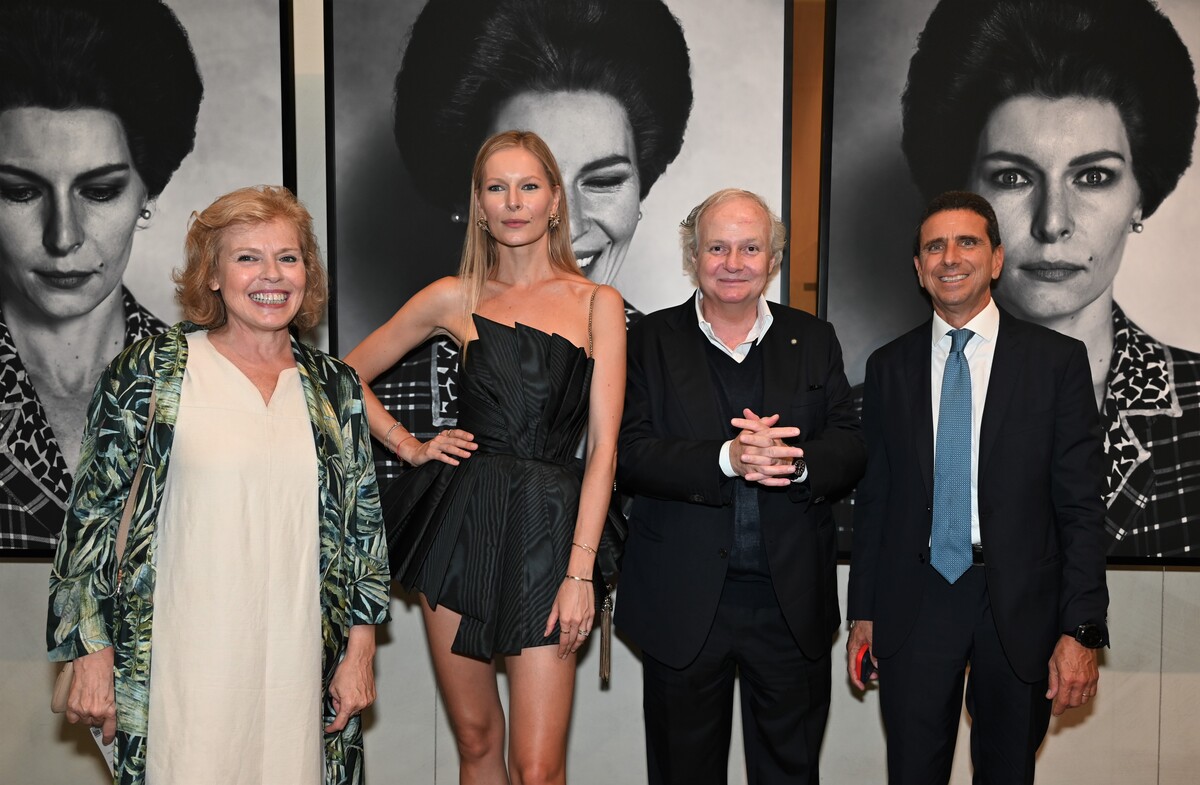 Una grande mostra al femminile apre la settimana della MFW a Milano. Foto: Nick Zonna Una grande mostra al femminile apre la settimana della MFW a Milano. Foto: Nick Zonna