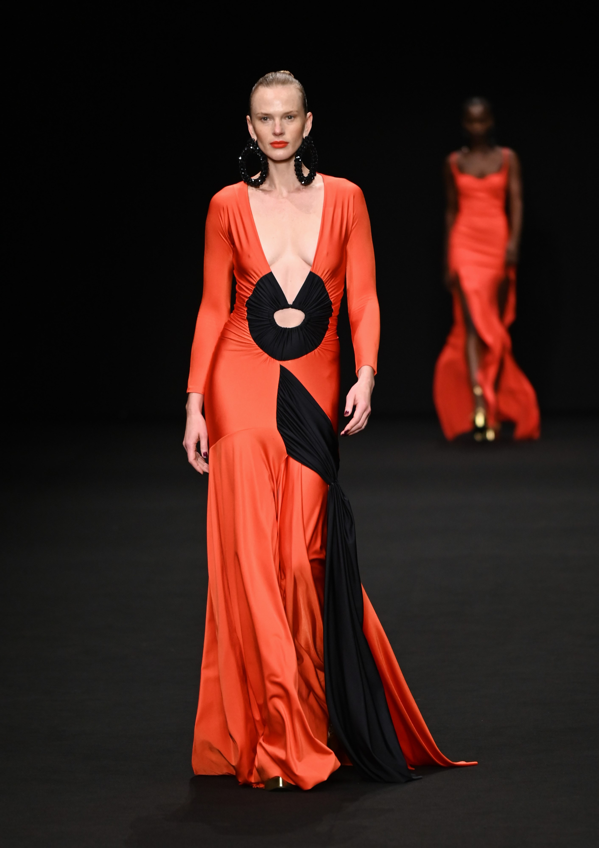 CHIARA BONI sfila La Petite Robe a Milano per la collezione SS 2024. Foto: Nick Zonna CHIARA BONI sfila La Petite Robe a Milano per la collezione SS 2024. Foto: Nick Zonna