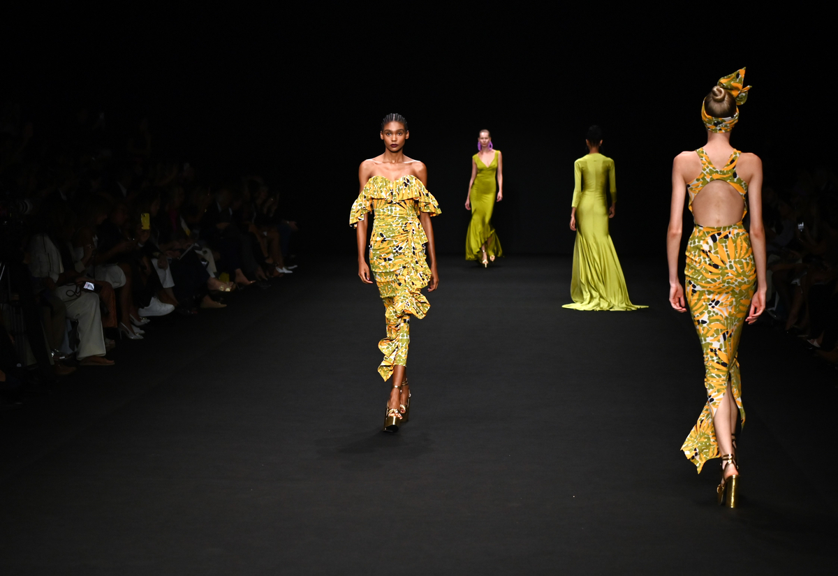 CHIARA BONI sfila La Petite Robe a Milano per la collezione SS 2024. Foto: Nick Zonna CHIARA BONI sfila La Petite Robe a Milano per la collezione SS 2024. Foto: Nick Zonna