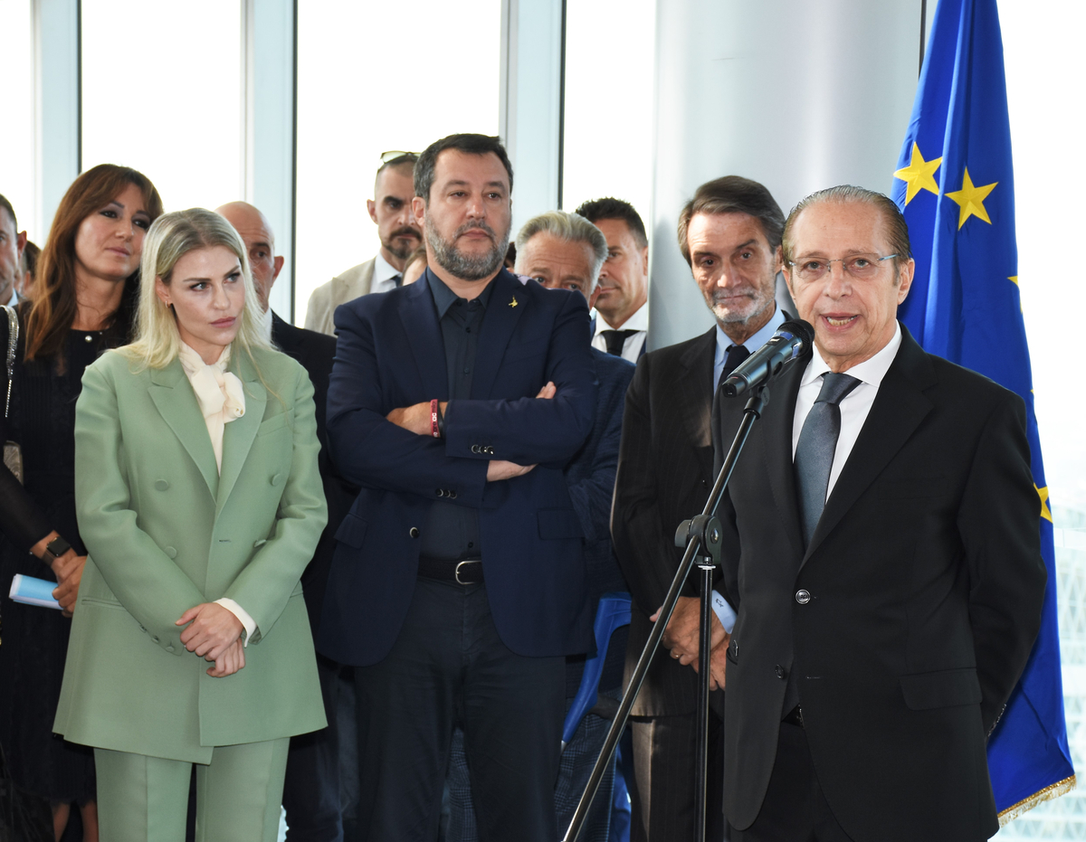 Silvio Berlusconi un ricordo indelebile per la Lombardia e Milano. Foto: Nick Zonna