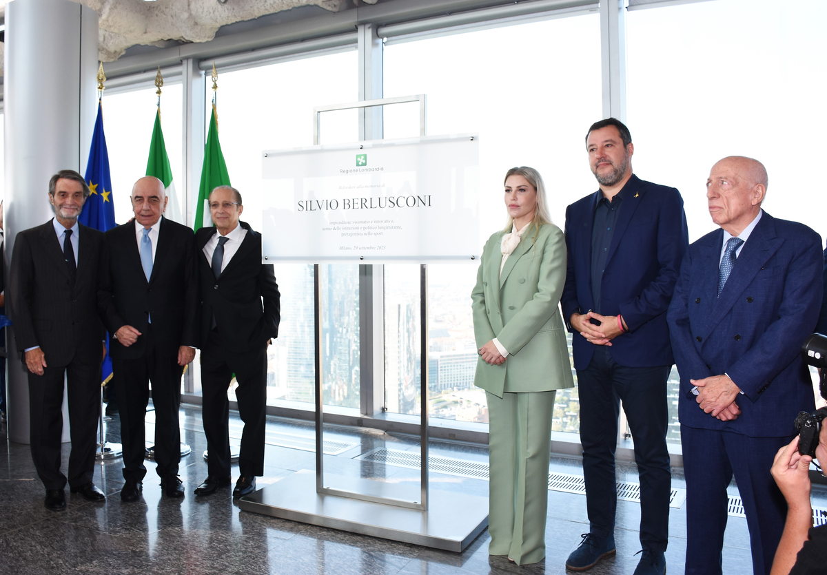 Silvio Berlusconi un ricordo indelebile per la Lombardia e Milano. Foto: Nick Zonna