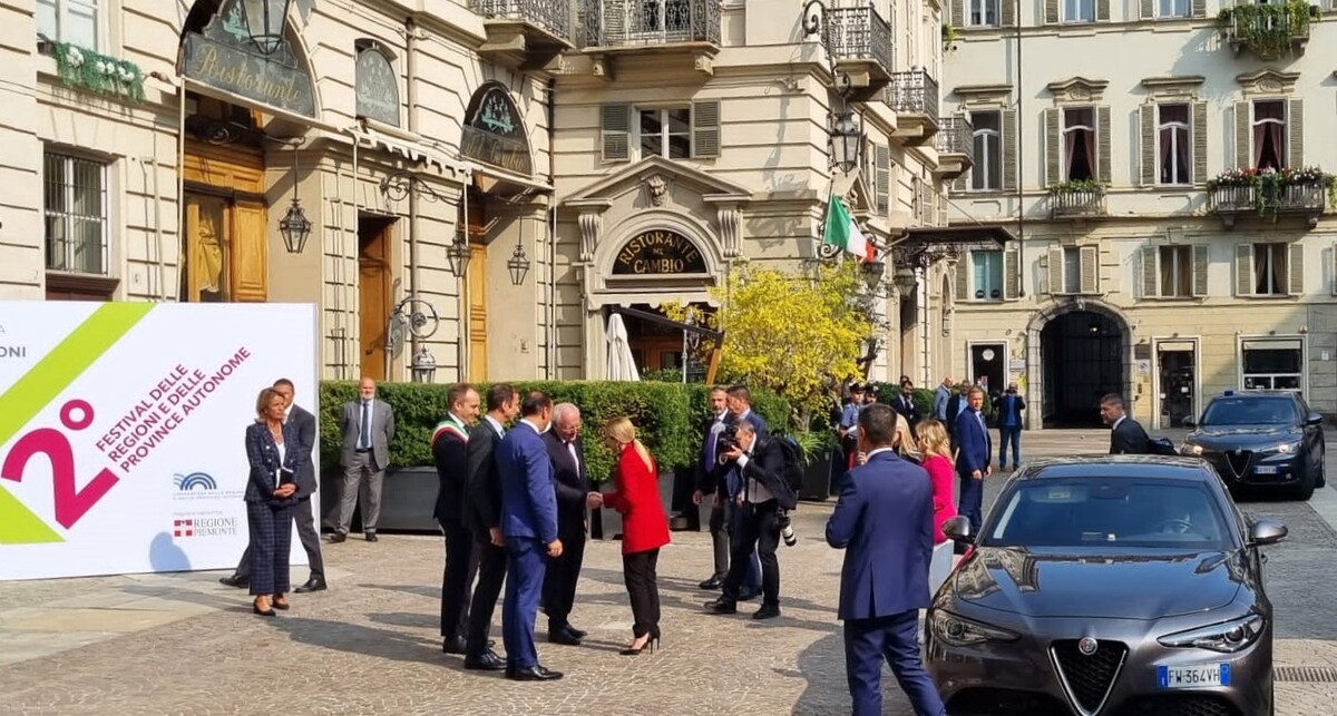 L'Italia delle Regioni uniti per il bene sociale dell'Italia a Torino. Foto: Nick Zonna L'Italia delle Regioni uniti per il bene sociale dell'Italia a Torino. Foto: Nick Zonna