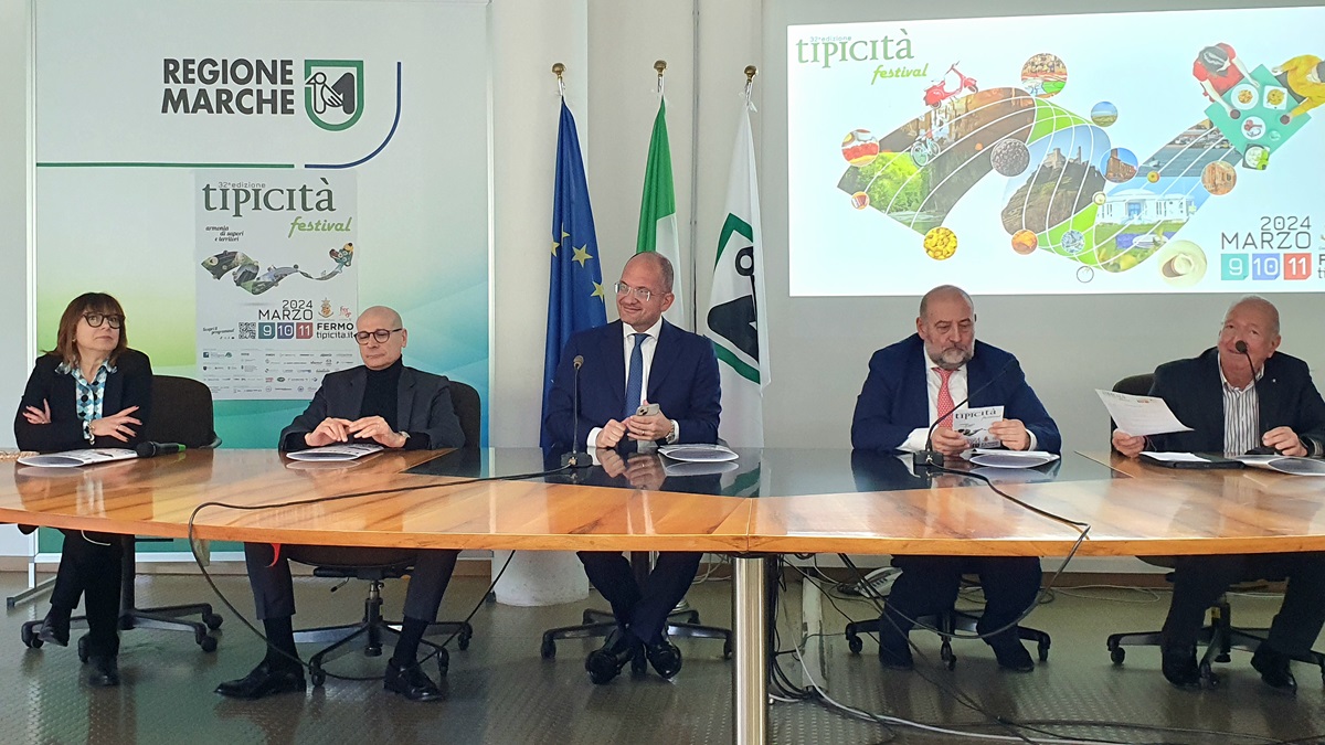 Conferenza stampa per Tipicità 2024 - Il tavolo dei relatori Conferenza stampa per Tipicità 2024 - Il tavolo dei relatori
