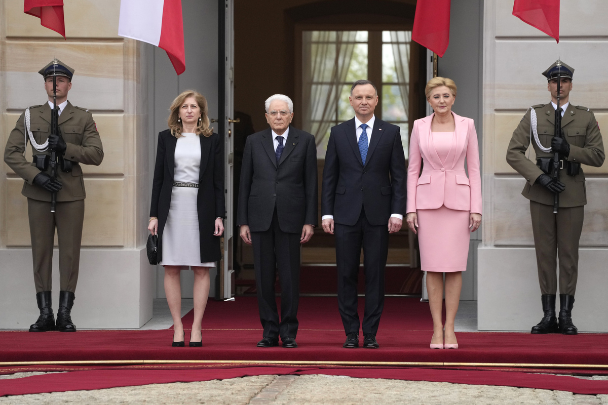Sergio Mattarella a Varsavia incontra il presidente polacco Andrzej Duda Sergio Mattarella a Varsavia incontra il presidente polacco Andrzej Duda