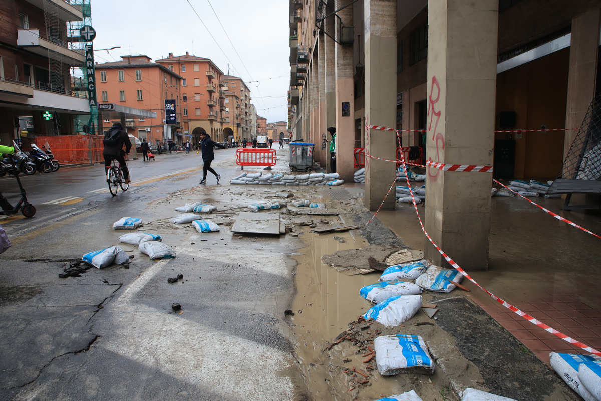 Bologna, i danni per il maltempo Bologna, i danni per il maltempo